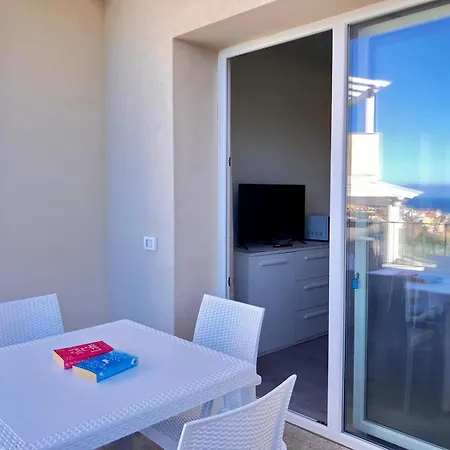 Nuovo Con Piscina E Vista Mare Mozzafiato *